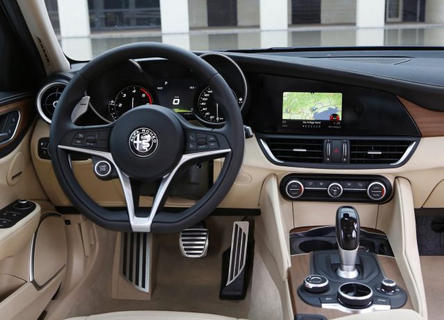 Alfa Romeo Giulia napaka okvara tezava problem vpoklic zanesljivost nakup rabljenega