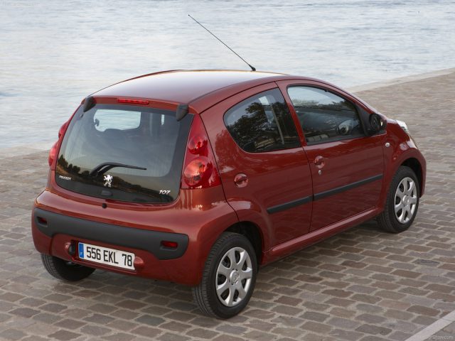 Peugeot-107 napaka okvara teyava problem vpoklic zanesljivost nakup