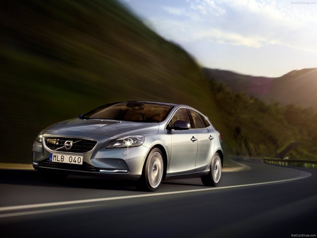 volvo v40 zanesljivost okvara napaka tezava problem vpoklic