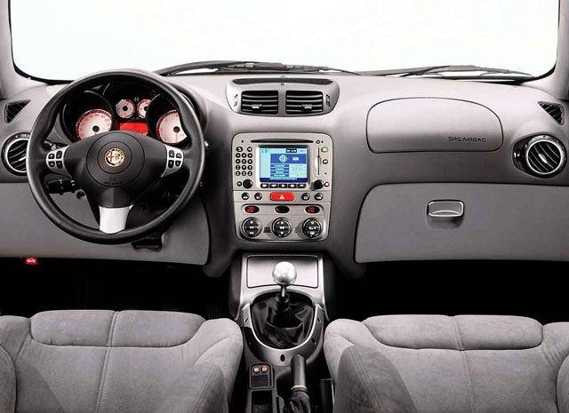 Alfa Romeo GT - pregled napak, težav, okvar in vpoklicev Alfa Romeo GT - pregled napak, težav, okvar in vpoklicev