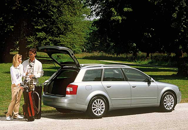 Audi A4, pregled napak, okvar, težav, vpoklicev