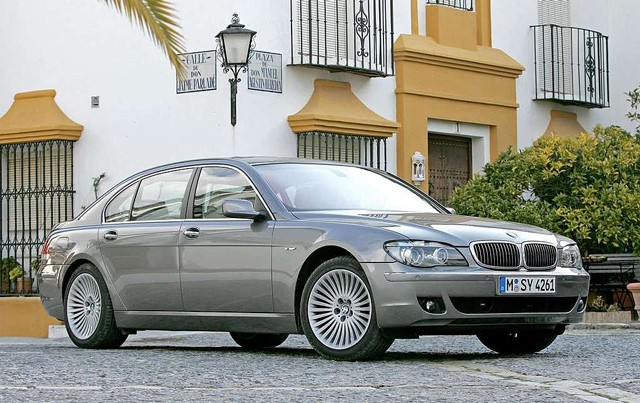 BMW serije 7, pregled napak, težav, okvar in problemov BMW serije 7, pregled napak, težav, okvar in problemov
