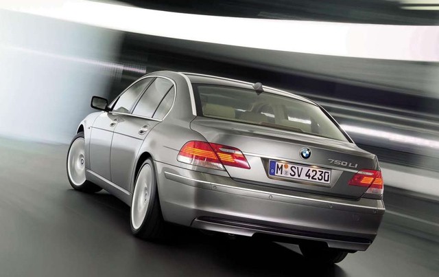 BMW serije 7, pregled napak, težav, okvar in problemov BMW serije 7, pregled napak, težav, okvar in problemov