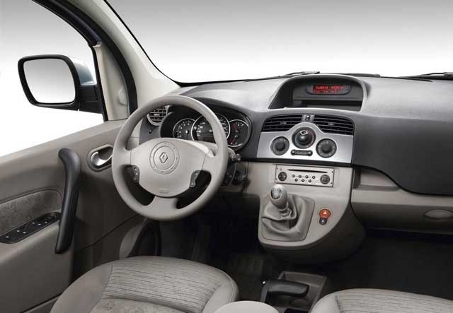 Renault kangoo rabljen napake težave okvare vpoklici