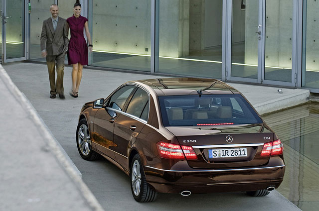Mercedes-Benz E 2009 napake okvare težave vpoklici