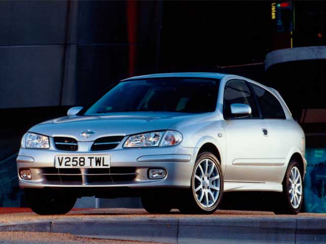 Nissan Almera, pregled napak, težav, poklicev