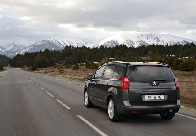 Peugeot 5008 rabljen napake težave ok