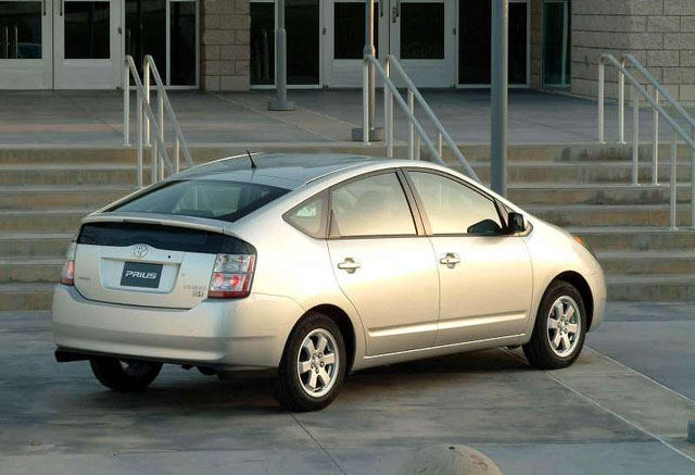 Toyota Prius napake težave okvare vpokliciToyota Prius napake težave okvare vpoklici