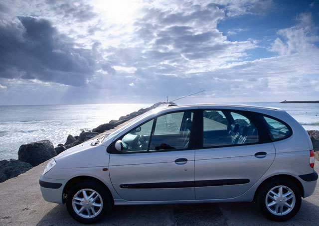 Renault Scenic, pregled napak, težav, okvar, vpoklicev