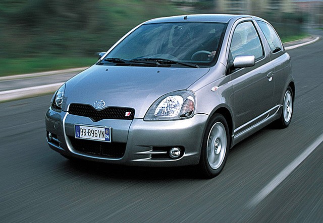 Toyota Yaris, pregled napak, težav, okvar, problemov in vpoklicev