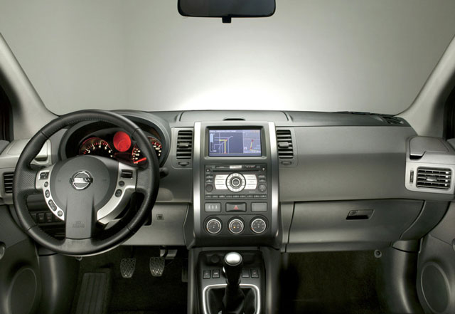Nissan Xtrail napake, okvare, vpoklici, težave